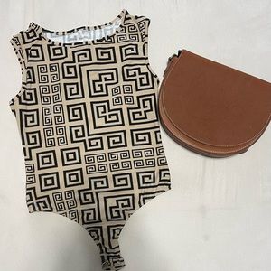 Nwt, nice material ,